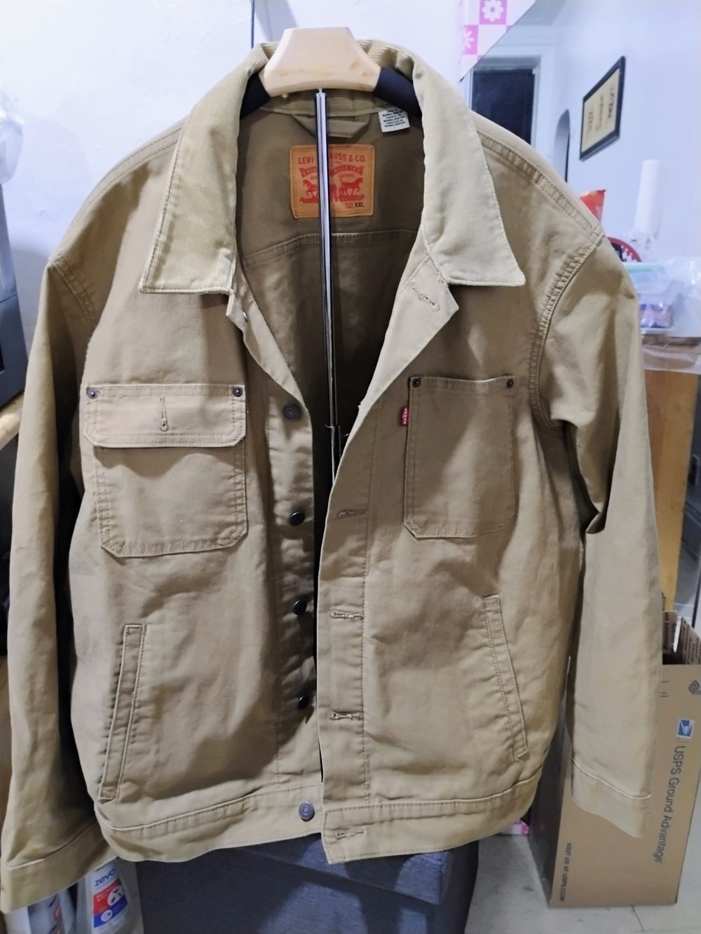 Levi's Men's Tan Workwear Jacket - Classic Canvas Coat